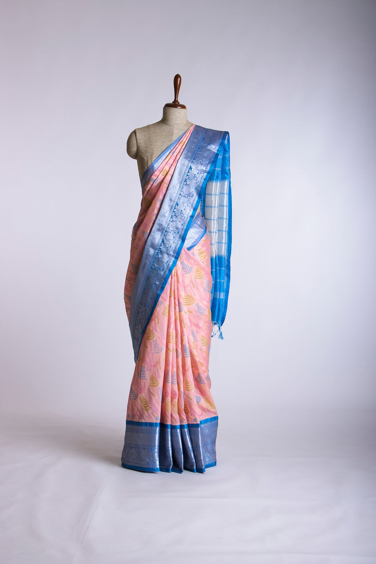 Mangalagiri Silk Pattu Saree With Peacock Weaving Border-2