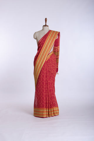 Chittinadu Cotton Bandhini Print Saree With Thread Weaving Border.