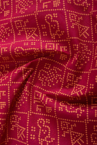 Chittinadu Cotton Bandhini Print Saree With Thread Weaving Border.