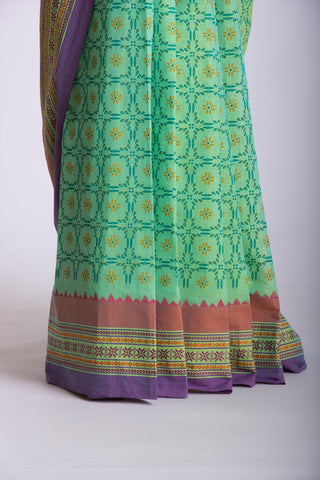 Chettinadu cotton saree in Yellow with floral print in the body