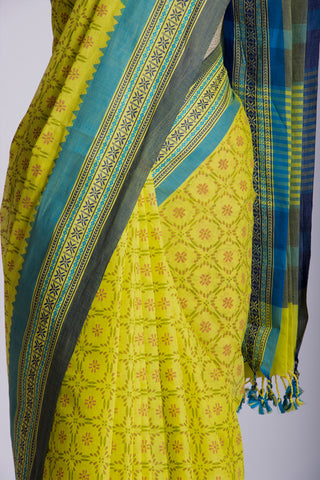 Chettinadu cotton saree in Yellow with floral print in the body