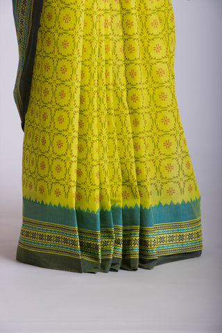 Chettinadu cotton saree in Yellow with floral print in the body