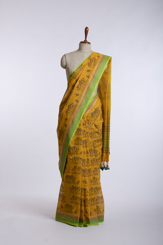 Kanchi cotton saree in floral print with texture