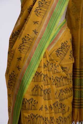 Kanchi cotton saree in floral print with texture