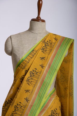 Kanchi cotton saree in floral print with texture