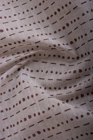 Kanchi cotton saree in dots and small lines print with texture