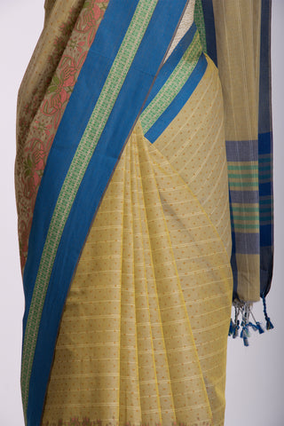 Kanchi cotton saree in floral print with texture