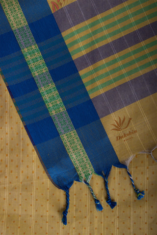 Kanchi cotton saree in floral print with texture