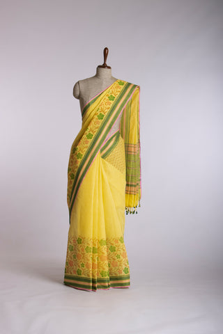 Kanchi cotton saree in floral print with texture