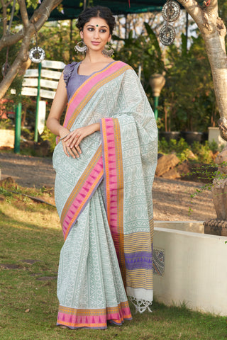 Kanchi cotton saree in floral print with texture