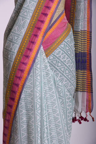 Kanchi cotton saree in floral print with texture