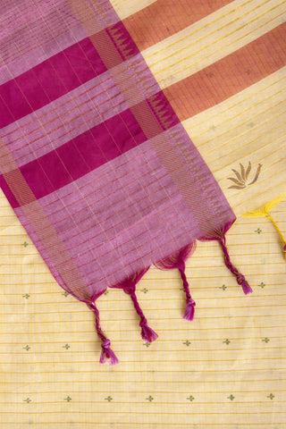 Kanchi cotton saree in small flower print with small checks weaving