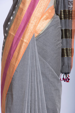 Kanchi cotton saree in butterfly print with texture