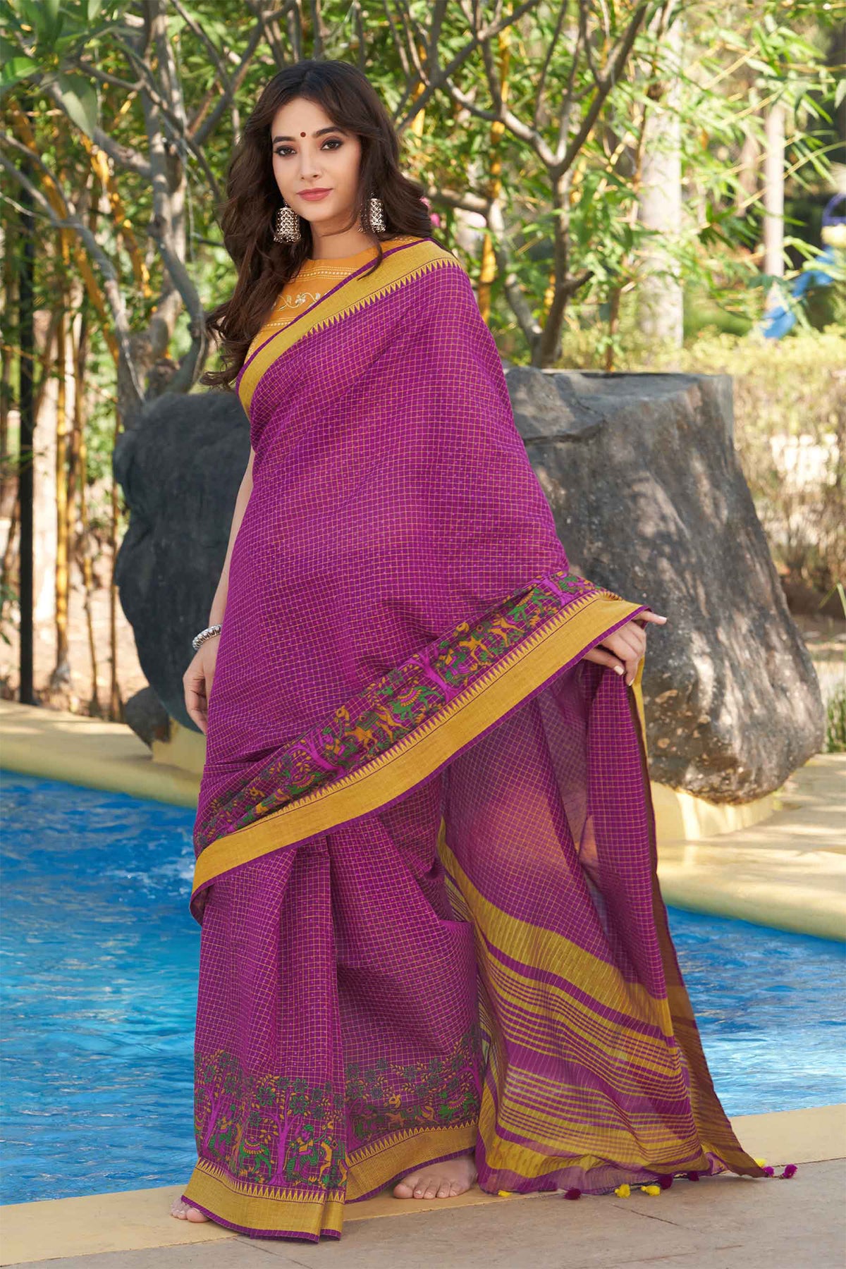 Mangalagiri cotton saree with small chacks with green color print