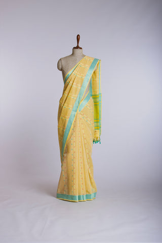 Mangalagiri Cotton Saree With Small Flower Print And With Weaving Border.