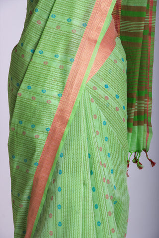 Mangalagiri Cotton Saree With Small Flower Print And With Weaving Border.