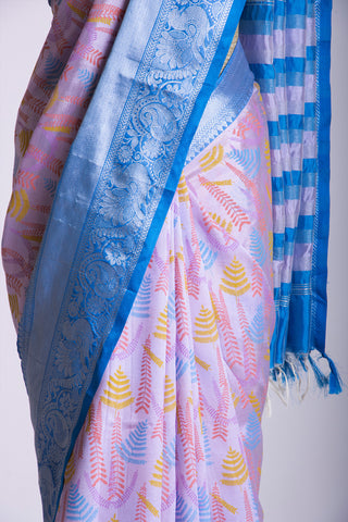 Mangalagiri Silk Pattu Saree With Peacock Weaving Border.