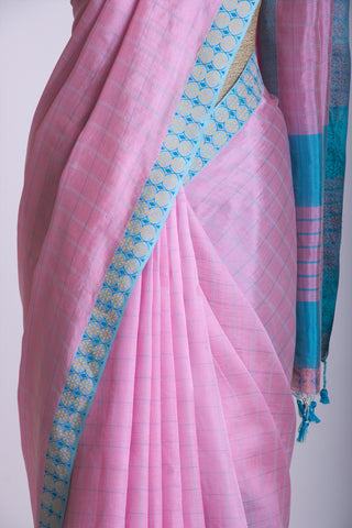 Mangalagiri Silk Sarees With All Over Checks And Printed Border.