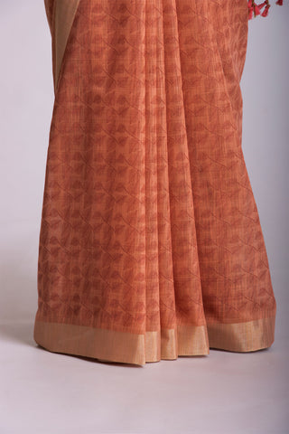 Mangalagiri silk saree with allover leafs print