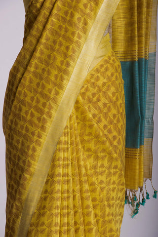 Mangalagiri silk saree with allover leafs print