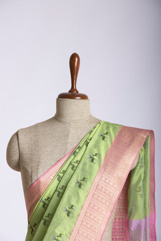 Mangalagiri silk in deers print with texture