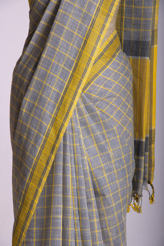 Alikam Khadi Cotton Saree With Small Checks