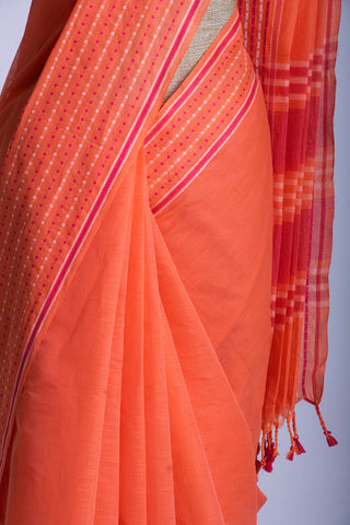 Chettinadu Cotton Saree In Sea Green With Soft Amber.