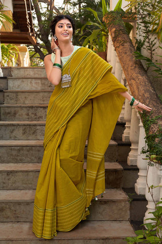 Chettinadu Cotton Saree In Sea Green With Soft Amber.