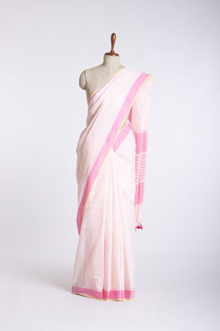 Kanchi Cotton Checks Printed Saree With Texture.