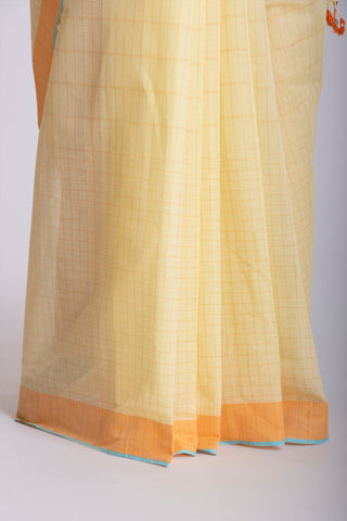 Kanchi Cotton Checks Printed Saree With Texture.