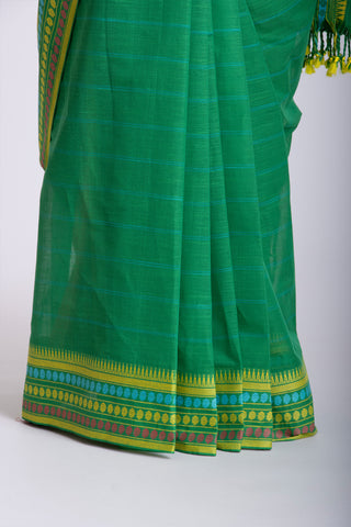 Kanchi Cotton Weaving Border Saree With Stripes Print.