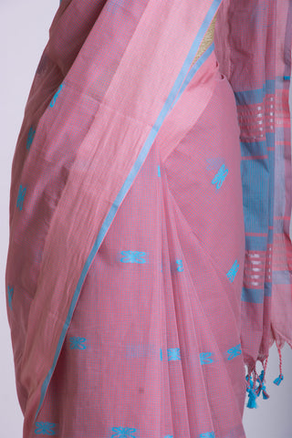 Kanchi cotton saree with small checks and butties