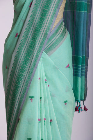 Uppada Cotton Saree With Flower Butta Weaving