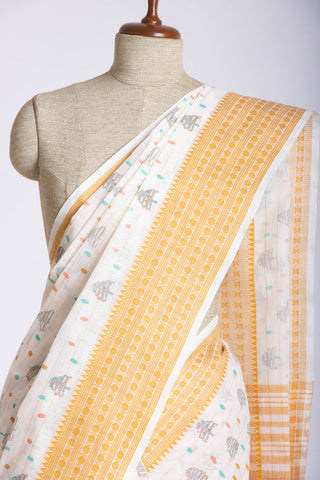 Chettinadu Cotton saree in Off-White and handprint