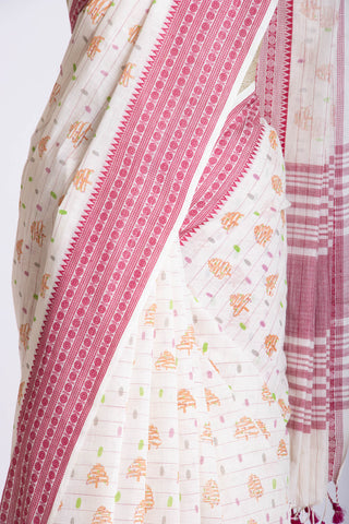 Chettinadu Cotton saree in Off-White and handprint