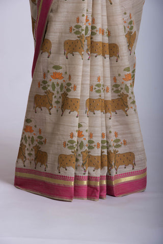 Ikkath Cotton saree in buff Beige with Pichwai floral print