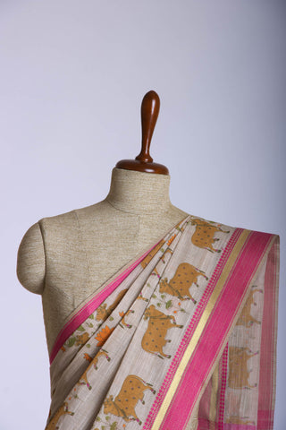 Ikkath Cotton saree in buff Beige with Pichwai floral print