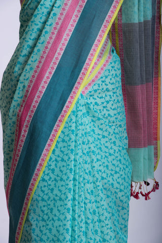 Chettinadu cotton saree in French pink with floral jaal handprint.