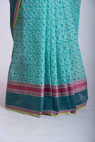 Chettinadu cotton saree in French pink with floral jaal handprint.