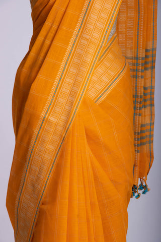 Venkatagiri Cotton saree in Rani pink with woven checks