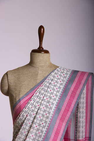 Kanchi Cotton saree  in Off white with geometric pattern hand printed.